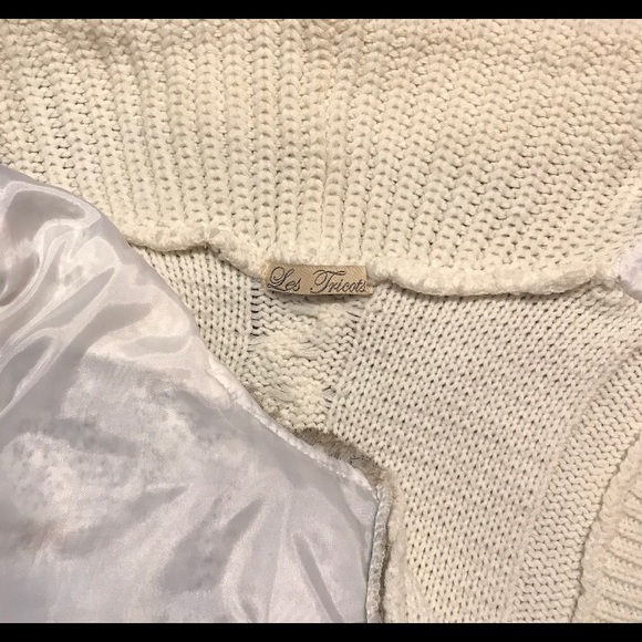 Cozy Sweater Vest - Picture 3 of 3